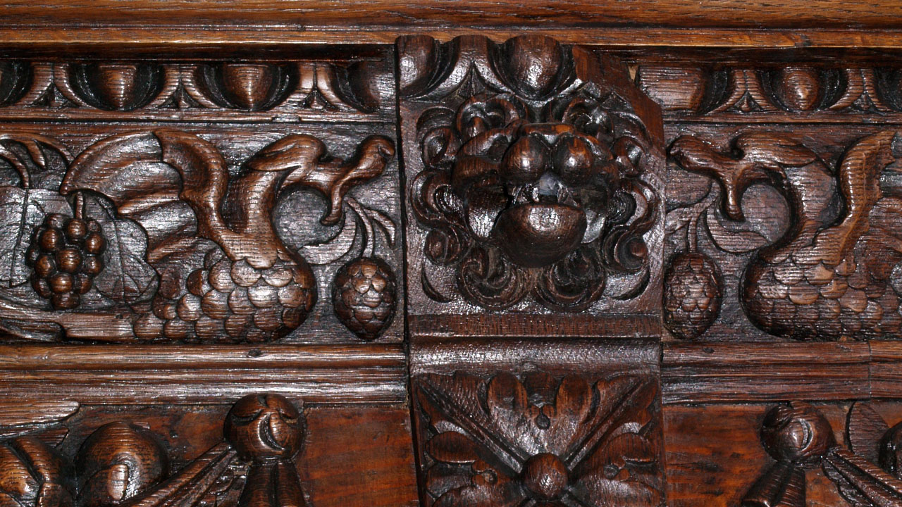 ANTIQUE RENAISSANCE SIDEBOARD – MAE59